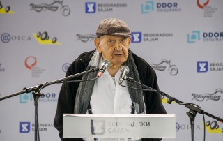 Međunarodni salon automobila i Međunarodni sajam motocikala Motopassion svečano je otvorio poznati srpski pozorišni, televizijski i filmski glumac Vlasta Velisavljević